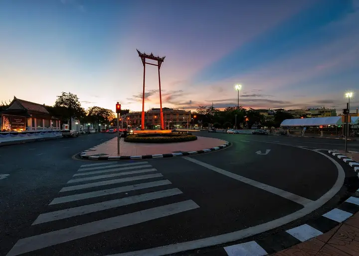 Giant Swing · Wat Suthat